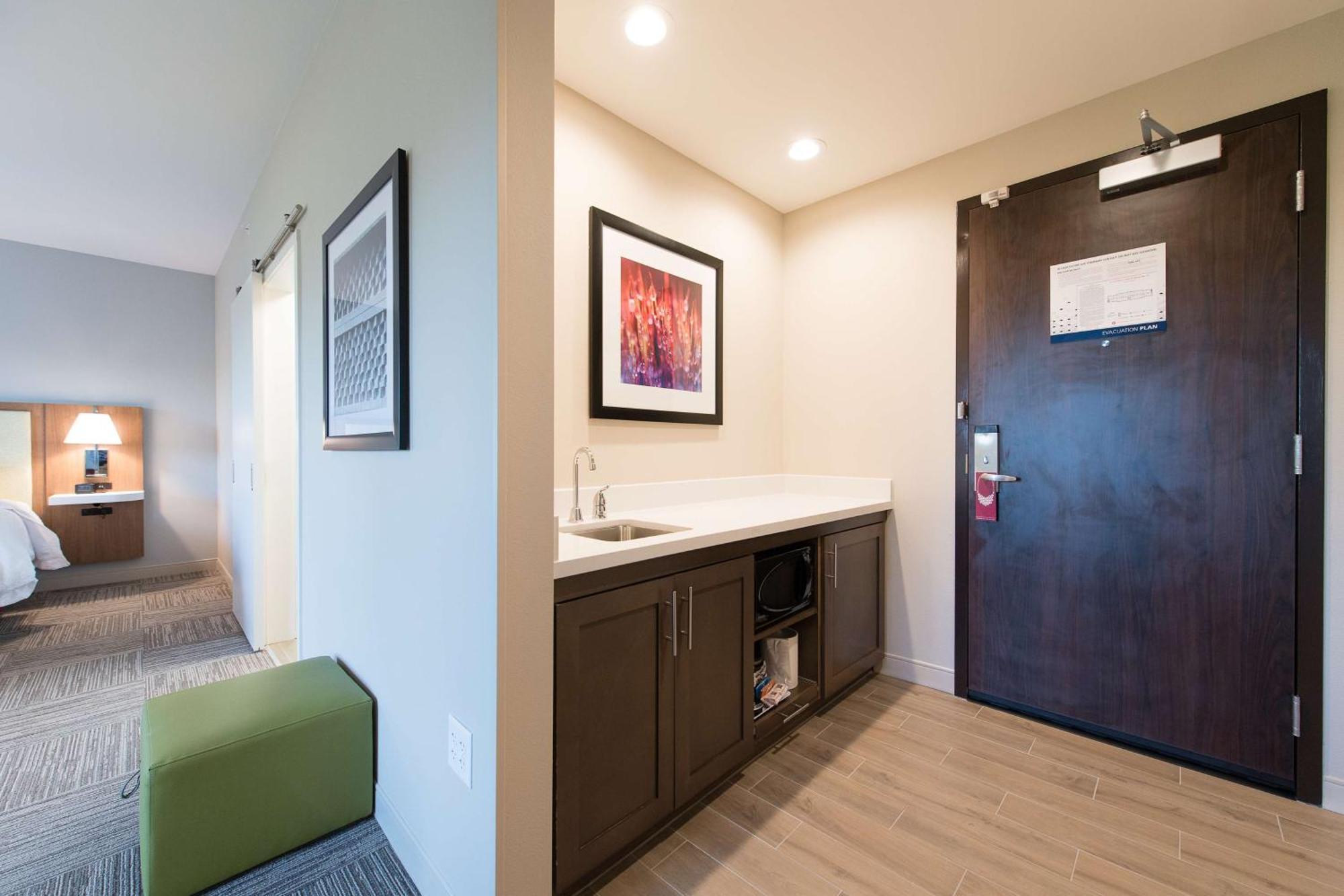 Hampton Inn And Suites Fayetteville, Nc Экстерьер фото