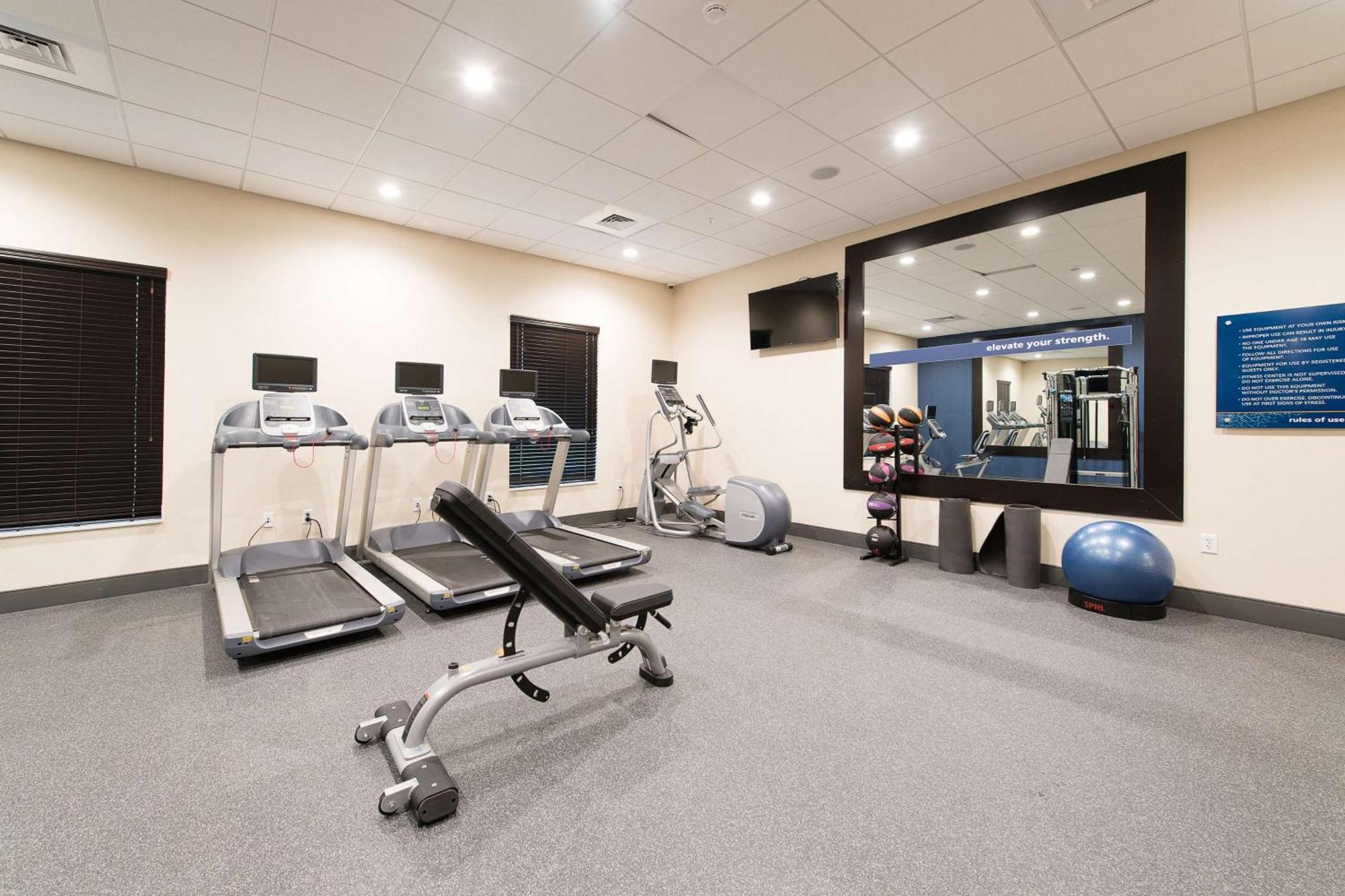 Hampton Inn And Suites Fayetteville, Nc Экстерьер фото